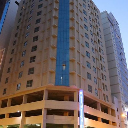 Marina Tower Hotel Manama Exterior foto
