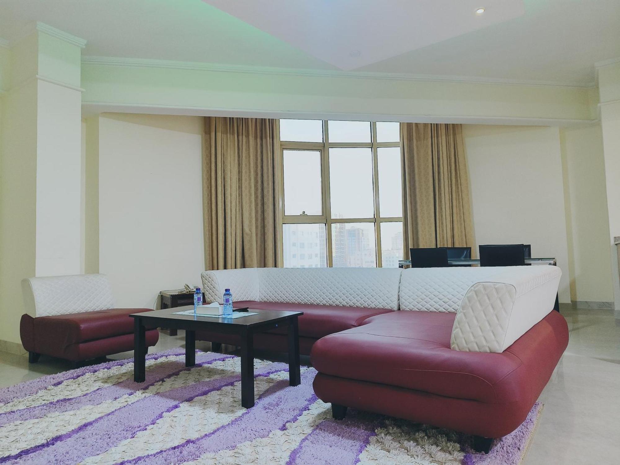 Marina Tower Hotel Manama Exterior foto